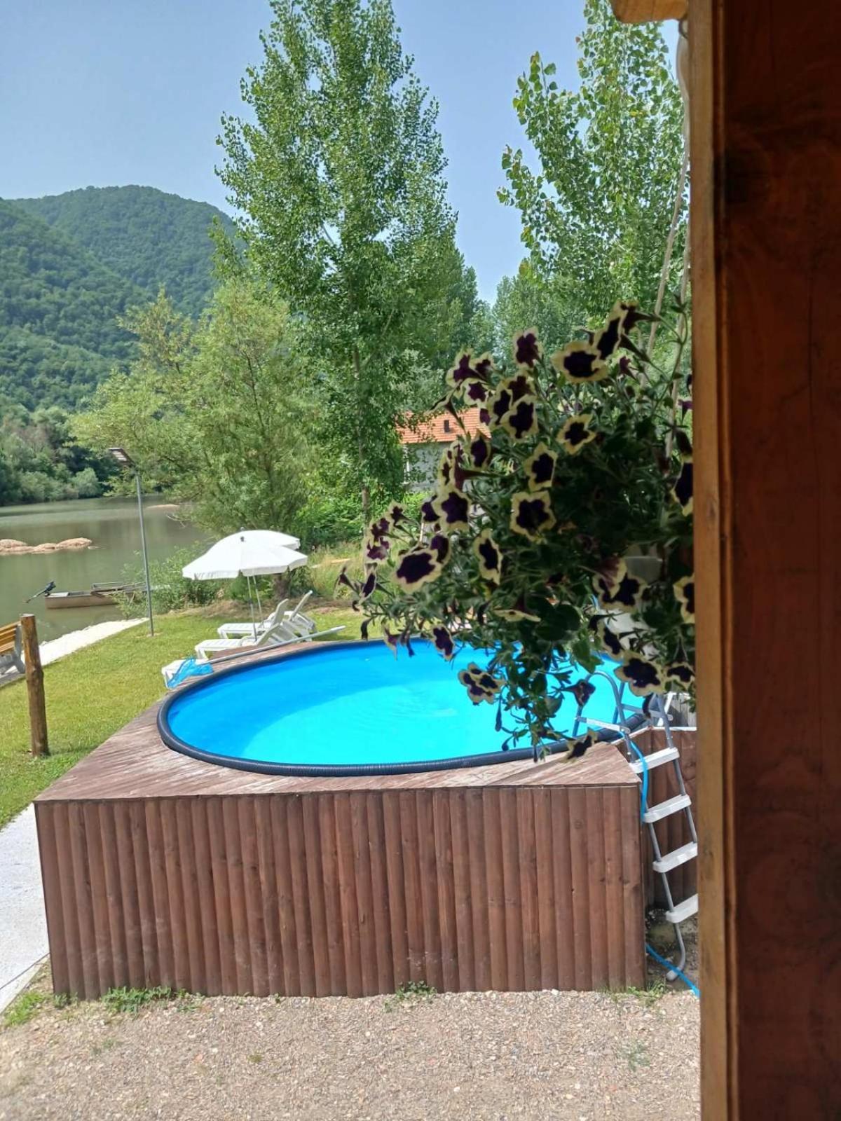 Villa Vikendica Mihic Zvornik Exterior foto